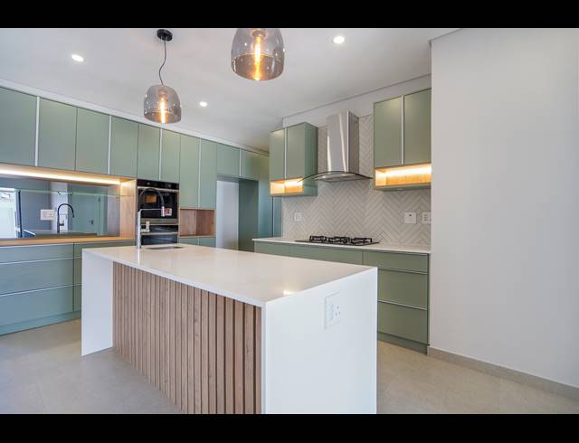 4 BEDROOM HOUSE FOR SALE IN SANDOWN